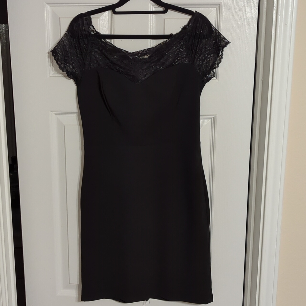 Lulu's medium black lace dress